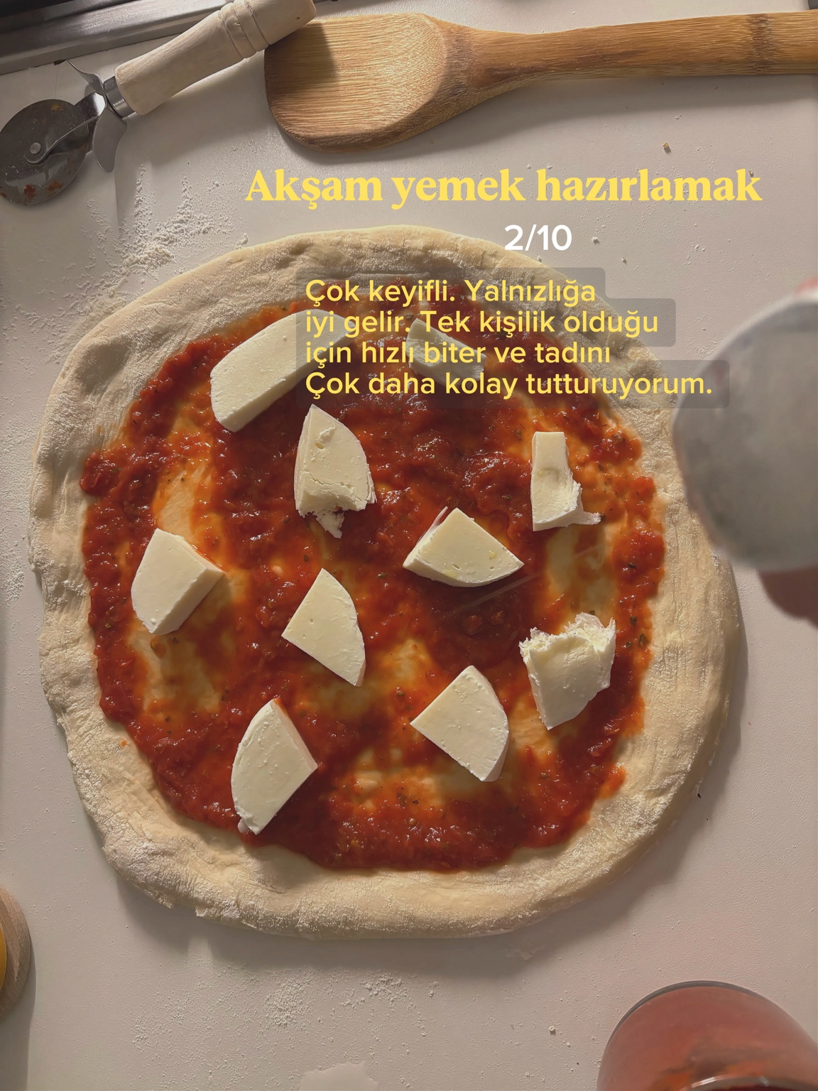 Akşam yemek hazırlamak · 2/10. Tek kişilik bir tarifle mutfakta kendi keyfime göre vakit geçirmek.